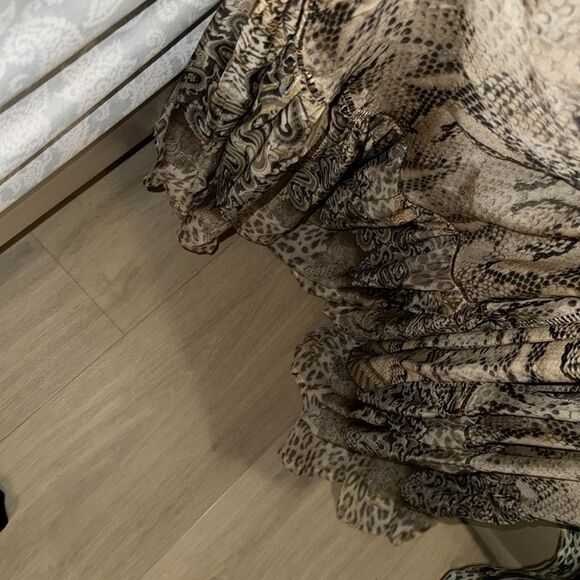 11 NWOT CAMILLA Long Sleeve Oversized Silk Peasant Dress
The Throne Room - Picture 11 of 12